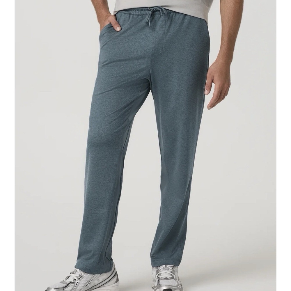 Vuori Men's Sunday Performance Track Pants Blue XL Straight Leg Stretch V4108